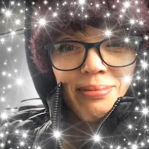 Meet your Posher, Dana